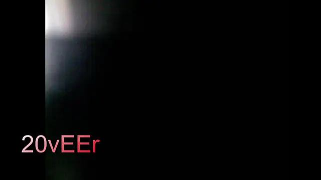 Snapshot of 20vEEr chatting on 09/11/25, 08:36 20vEEr online show from 09/11/25, 08:36