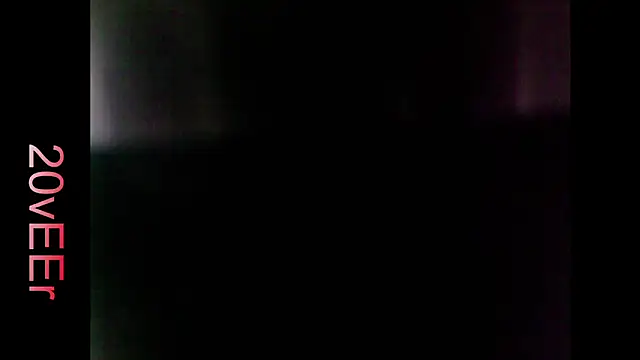 Snapshot of 20vEEr chatting on 09/19/25, 12:02 20vEEr online show from 09/19/25, 12:02
