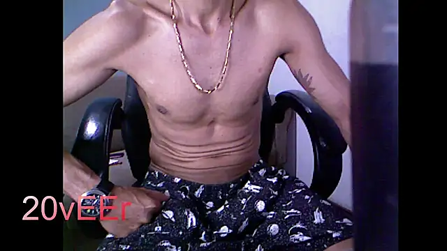Snapshot of 20vEEr chatting on 10/03/25, 08:50 20vEEr online show from 10/03/25, 08:50