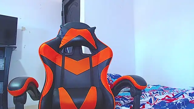 ADAM HOT online show from 01/18/26, 02:32