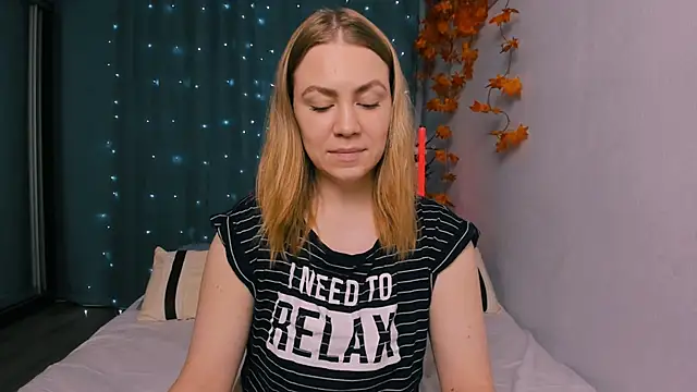 Snapshot of InsatiableFoxX chatting on 11/02/25, 07:05 InsatiableFoxX online show from 11/02/25, 07:05