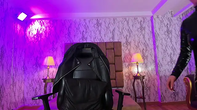 Camila Chainn online show from 01/21/25, 12:36