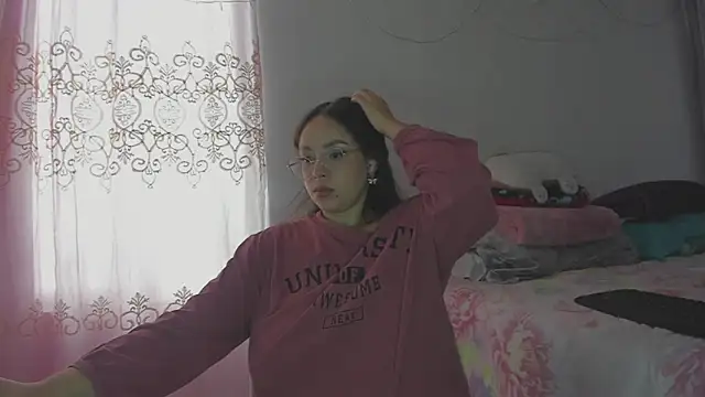 HARLEYNAPIER online show from 03/18/26, 07:39