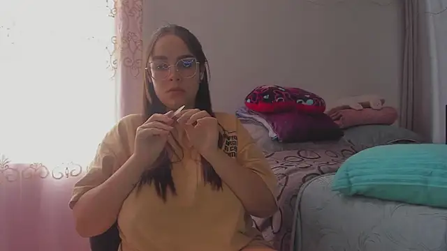 HARLEYNAPIER online show from 04/20/26, 08:21