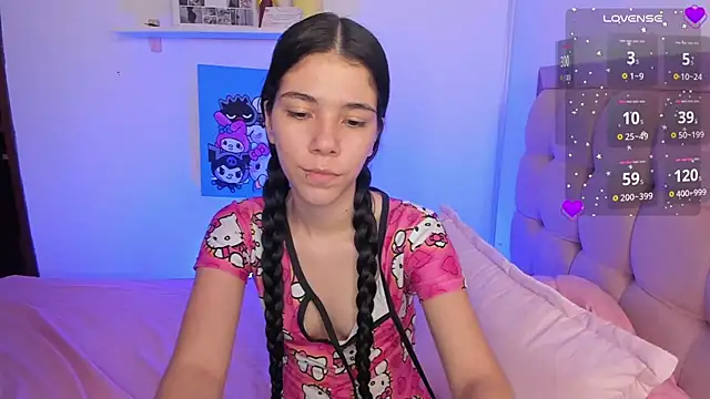 Snapshot of sofi_cute01 chatting on 03/04/25, 10:16 sofi cute01 online show from 03/04/25, 10:16