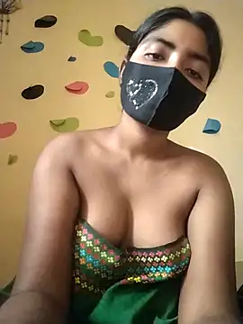 Snapshot of Lina-Rose chatting on 03/17/25, 08:29 Lina-Rose online show from 03/17/25, 08:29