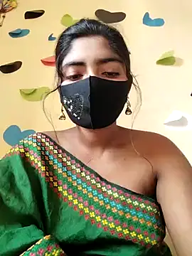 Snapshot of Lina-Rose chatting on 03/19/25, 03:41 Lina-Rose online show from 03/19/25, 03:41