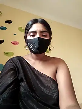 Snapshot of Lina-Rose chatting on 03/22/25, 07:47 Lina-Rose online show from 03/22/25, 07:47