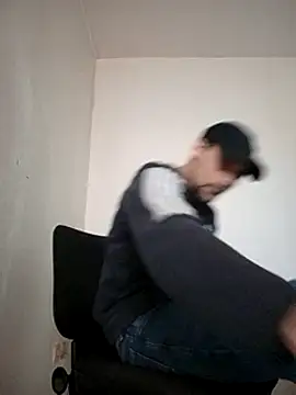 kx93 online show from 02/10/25, 01:11