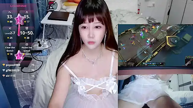 Snapshot of Angelababy001 chatting on 12/04/24, 03:32 Angelababy001 online show from 12/04/24, 03:32