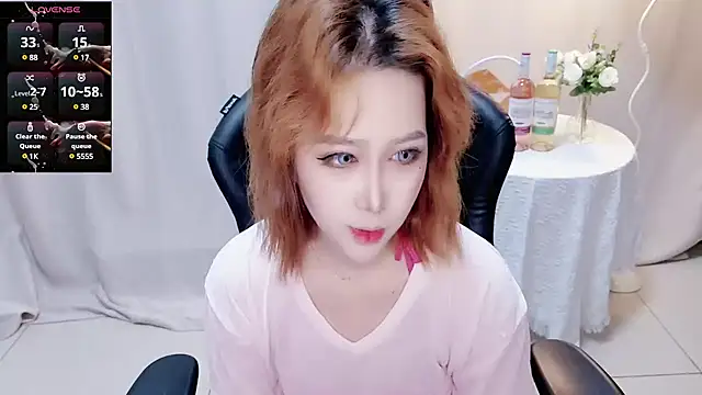 Snapshot of Angelababy001 chatting on 03/12/25, 01:19 Angelababy001 online show from 03/12/25, 01:19