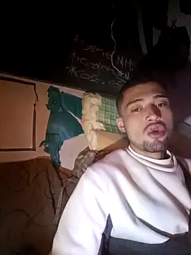 Snapshot of Suggarwhite18CM chatting on 09/13/25, 05:40 Suggarwhite18CM online show from 09/13/25, 05:40