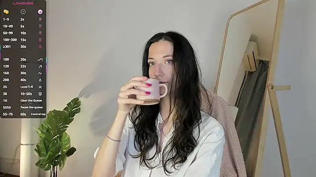 Snapshot of Ketty_Belly chatting on 10/09/25, 06:22 Ketty Belly online show from 10/09/25, 06:22