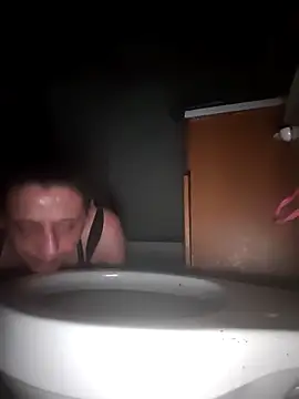 UniqueKorn86 online show from 04/12/26, 03:11