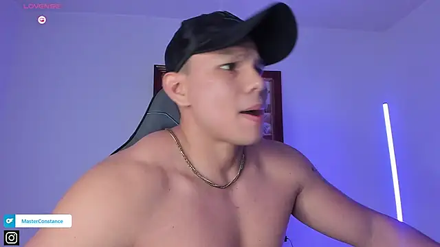 Snapshot of RoyConstance chatting on 09/12/25, 02:55 RoyConstance online show from 09/12/25, 02:55