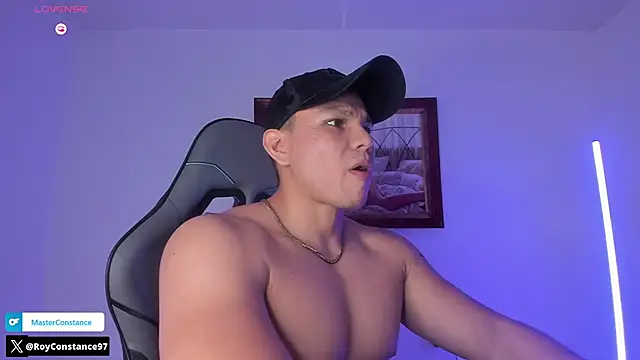 Snapshot of RoyConstance chatting on 09/14/25, 04:11 RoyConstance online show from 09/14/25, 04:11