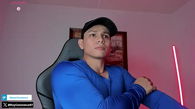 Snapshot of RoyConstance chatting on 09/28/25, 04:40 RoyConstance online show from 09/28/25, 04:40