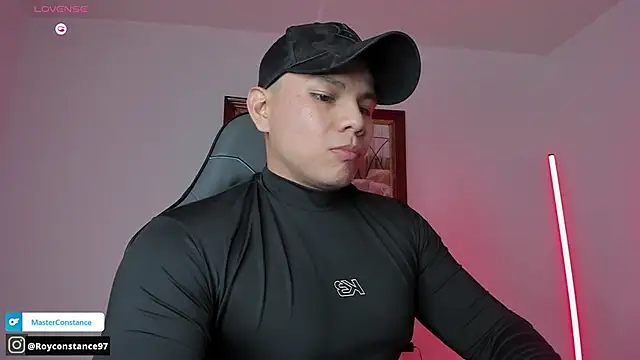 Snapshot of RoyConstance chatting on 10/10/25, 04:11 RoyConstance online show from 10/10/25, 04:11