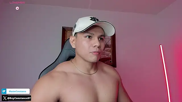 Snapshot of RoyConstance chatting on 10/15/25, 03:17 RoyConstance online show from 10/15/25, 03:17