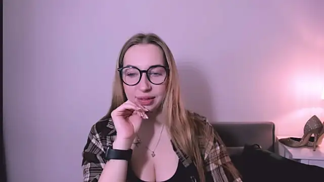 AriaDesire online show from 04/19/26, 06:24