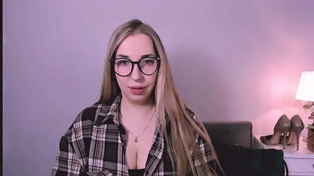 AriaDesire online show from 04/21/26, 06:52