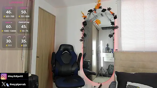 Snapshot of soyander03_ chatting on 10/28/25, 11:47 soyander03 online show from 10/28/25, 11:47