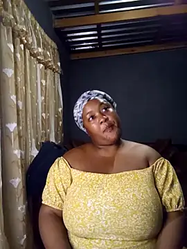 Missmoox24 online show from 02/12/26, 11:44