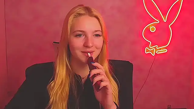 Milka kiss  online show from 03/21/25, 10:39