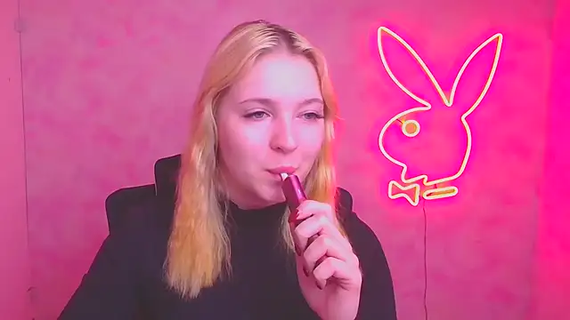 Milka kiss  online show from 10/31/25, 07:09