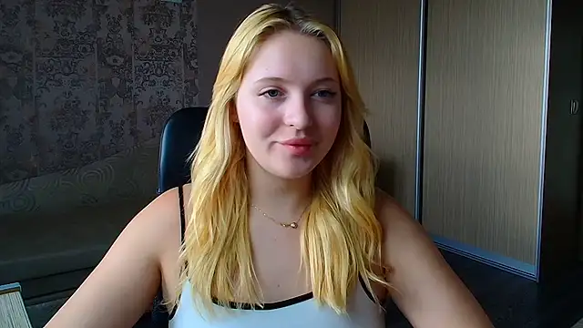 Snapshot of Milka_kiss_ chatting on 07/06/26, 03:58 Milka kiss online show from 07/06/26, 03:58
