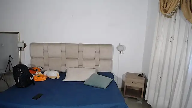 liz-beths online show from 12/14/24, 09:35