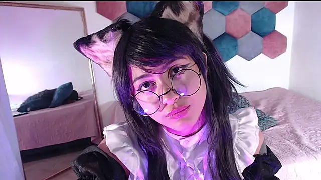 liz-beths online show from 02/24/25, 01:42