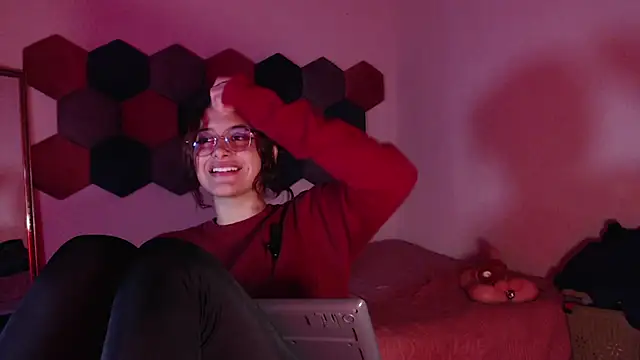 liz-beths online show from 03/18/25, 12:16