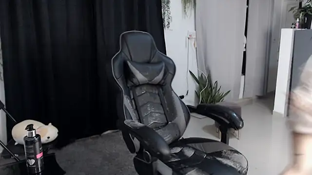 liz-beths online show from 02/03/26, 07:46