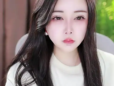 Snapshot of Qiaoqiao_ chatting on 01/28/25, 06:27 Qiaoqiao online show from 01/28/25, 06:27