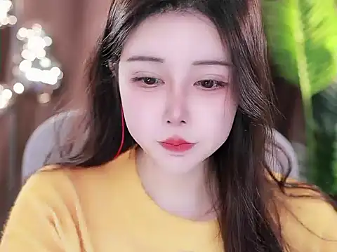 Snapshot of Qiaoqiao_ chatting on 03/19/25, 08:45 Qiaoqiao online show from 03/19/25, 08:45