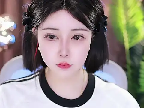 Snapshot of Qiaoqiao_ chatting on 03/22/25, 06:47 Qiaoqiao online show from 03/22/25, 06:47