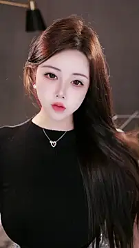 Qiaoqiao  online show from 10/26/25, 08:20