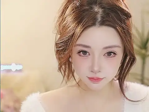 Qiaoqiao  online show from 03/18/26, 10:29