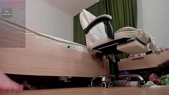 mirida fox online show from 03/07/25, 03:29