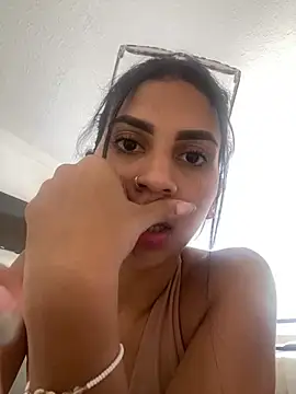 Snapshot of sharonmiller_2_ chatting on 01/04/25, 07:34 sharonmiller 2 online show from 01/04/25, 07:34