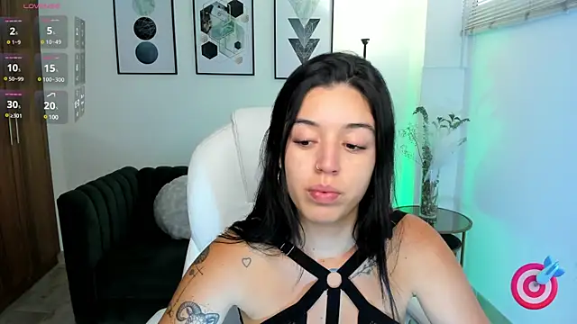 zoee jackson online show from 03/13/25, 07:50