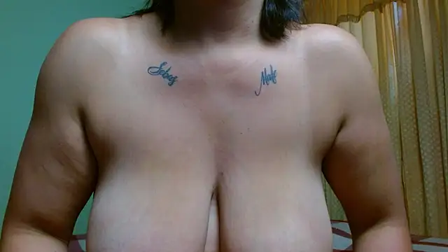 Snapshot of MirandaDream2 chatting on 01/30/25, 11:33 MirandaDream2 online show from 01/30/25, 11:33