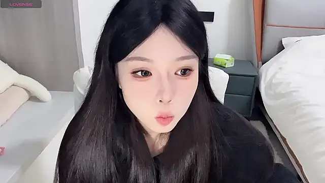 Q-ing online show from 12/08/24, 01:03