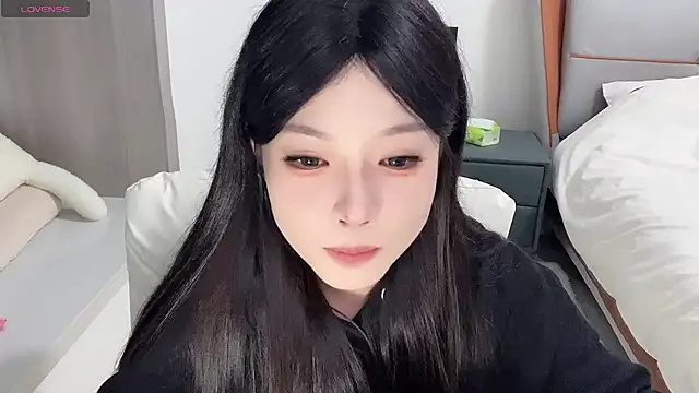 Q-ing online show from 12/09/24, 01:45