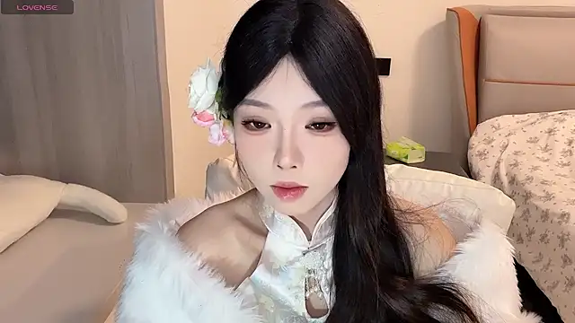 Q-ing online show from 12/19/24, 03:08