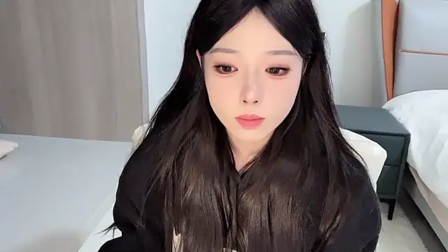 Snapshot of Q-ing chatting on 01/04/25, 05:58 Q-ing online show from 01/04/25, 05:58