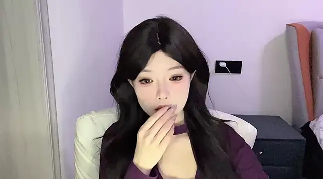 Q-ing online show from 03/06/25, 07:36