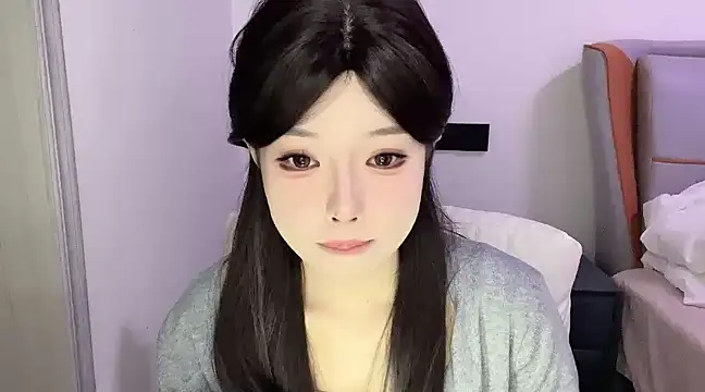 Q-ing online show from 03/18/25, 05:42