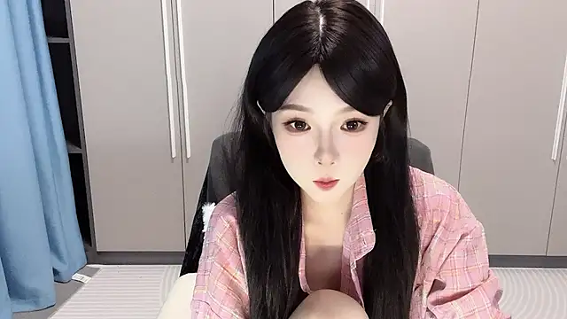 Q-ing online show from 10/11/25, 02:04